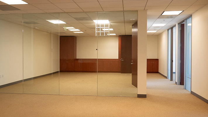 ErnstYoung Suite2950-03