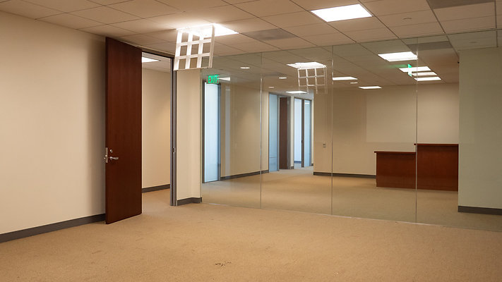 ErnstYoung Suite2950-06