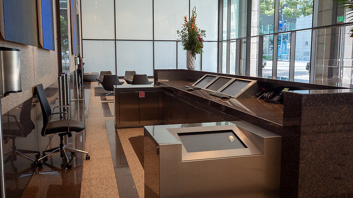 ErnstYoung Lobby-35