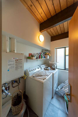12359 laundry 1