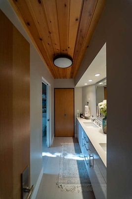 12359 bath 4