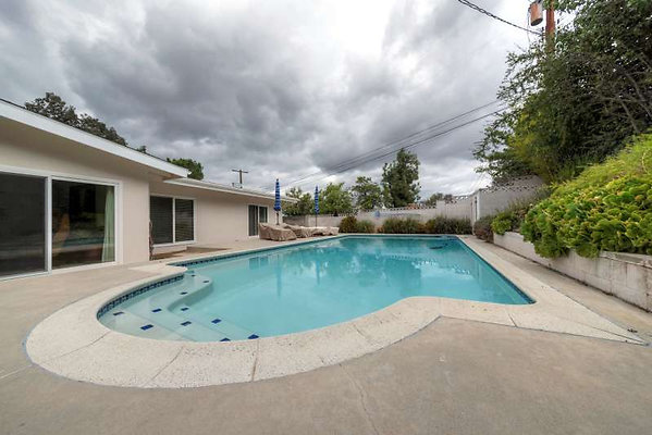 10946 pool 2
