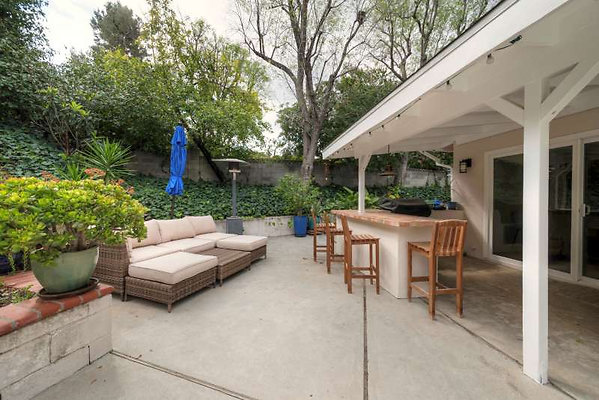 10946 patio 2
