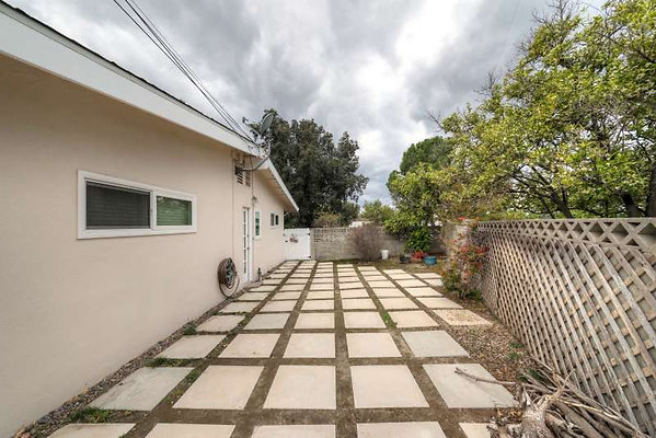 10946 side 1