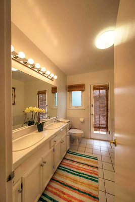 10946 bath 4