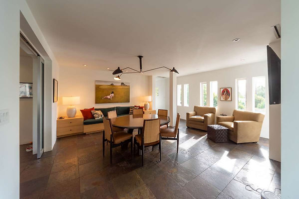 12633 dining 4