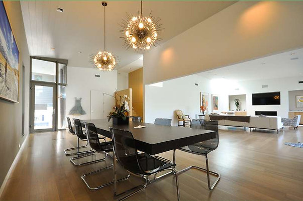 9789 dining 4