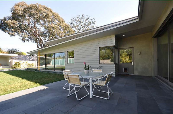 9789 patio 2