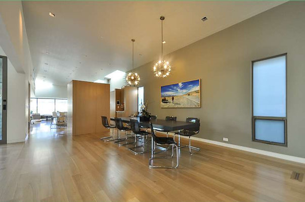 9789 dining 2