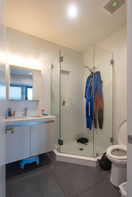 12957 bath 4