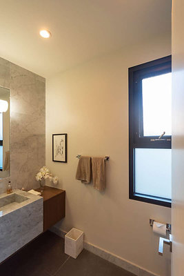 12957 bath 7