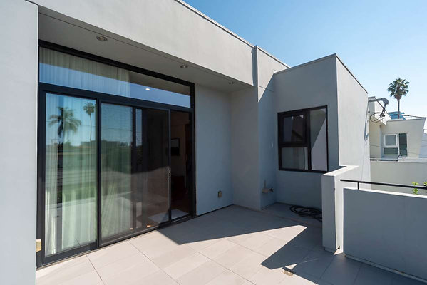 12957 balcony 2