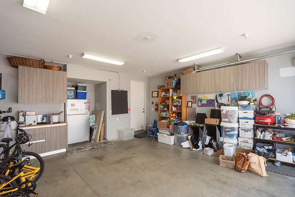 12957 garage 4