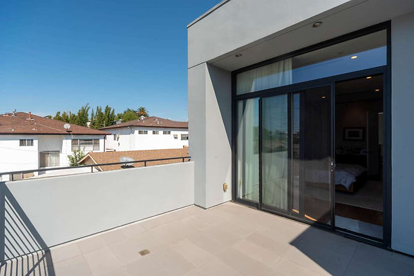 12957 balcony 1