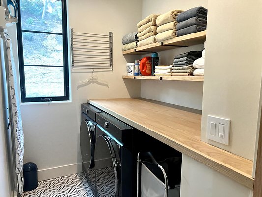 13917 laundry 1
