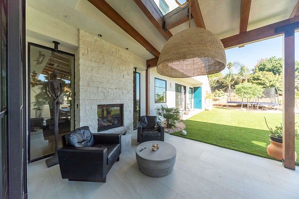 13917 patio 5