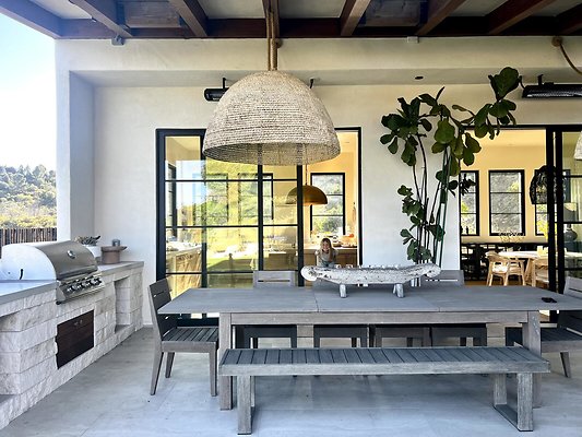 13917 patio 7
