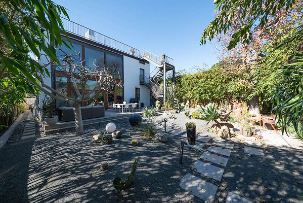 11413 garden 2