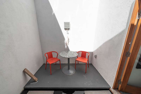 11413 porch 3