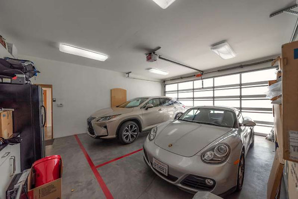 11413 garage 1