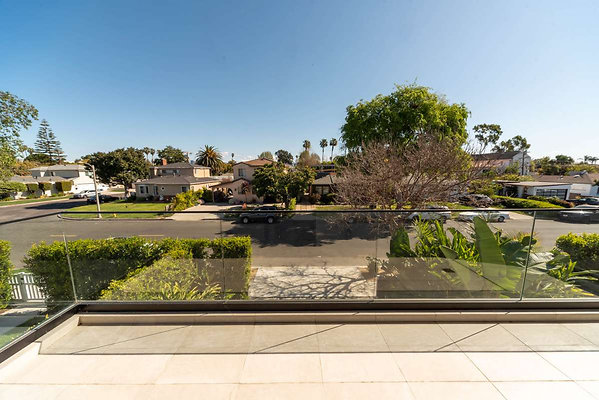 12665 balcony 1