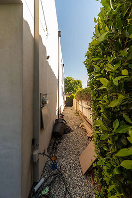 12665 garden 1