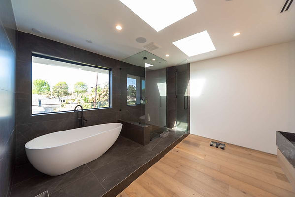 12665 bath 4