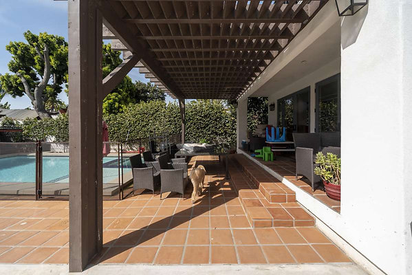 13617 patio 2