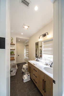13617 bath 4