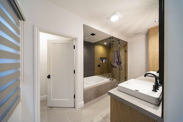 13617 bath 1