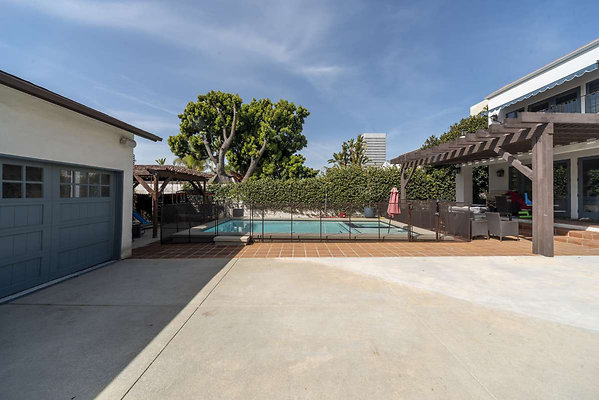 13617 pool 4