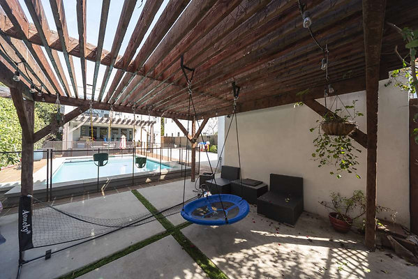 13617 patio 5