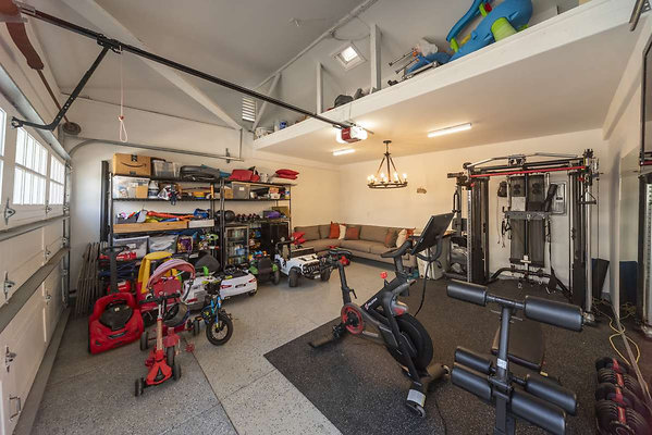 13617 garage 3