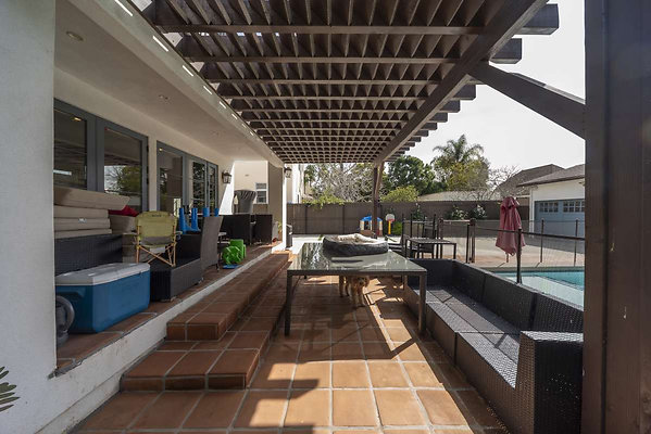 13617 patio 1