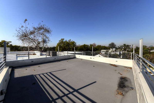 10860 balcony 2