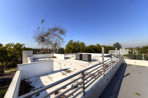 10860 balcony 3