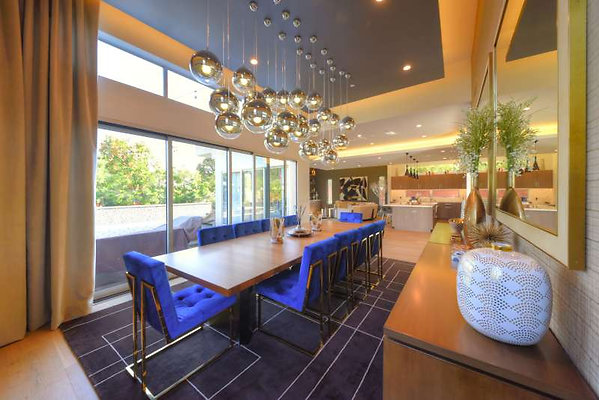 10860 dining 1