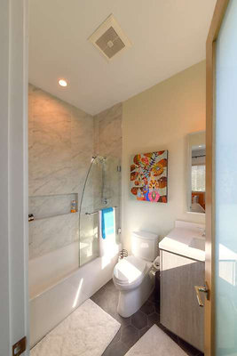10860 bath 8