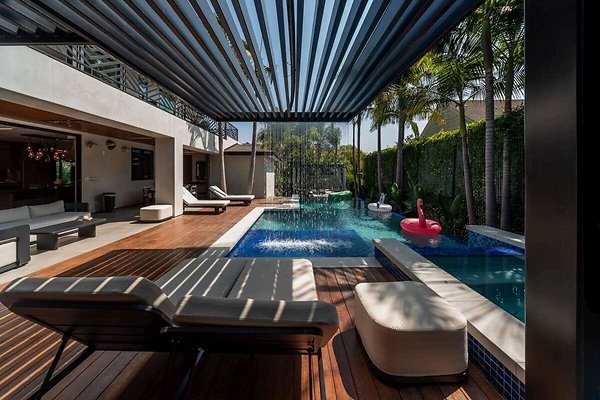 13847 pool 8