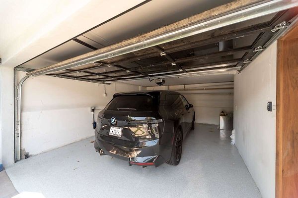13847 garage 2