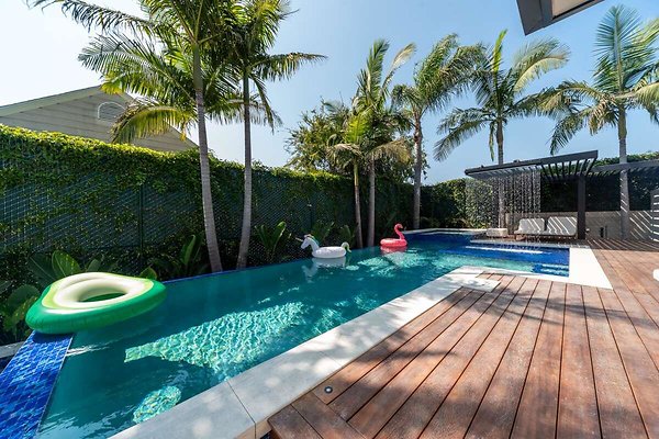 13847 pool 4