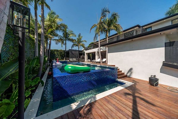 13847 pool 2