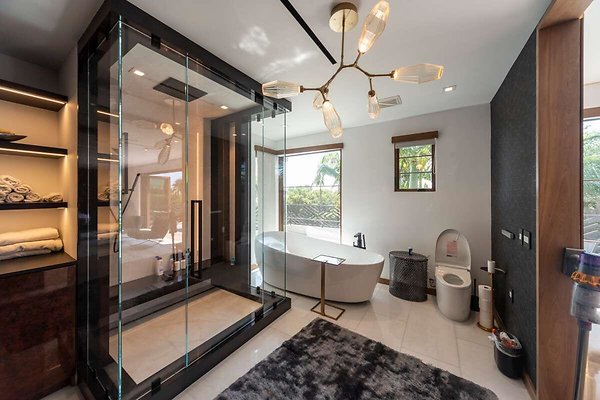 13847 bath 2