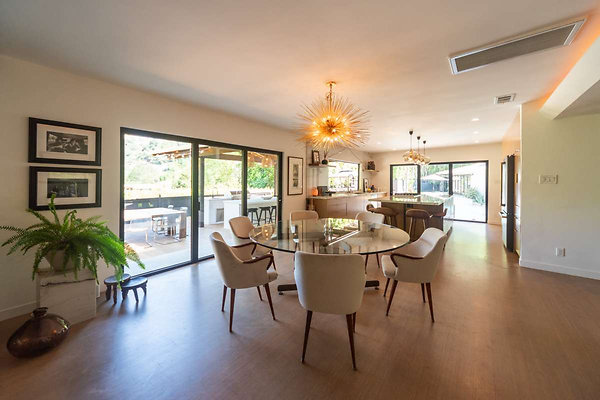 9282 dining 1