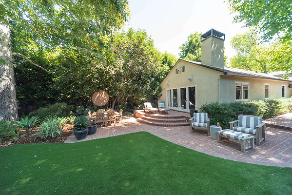 12869 patio 2