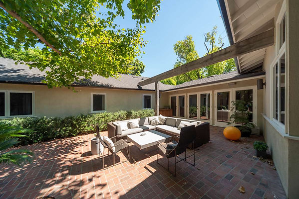 12869 patio 7