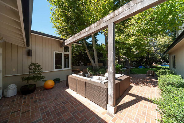 12869 patio 6
