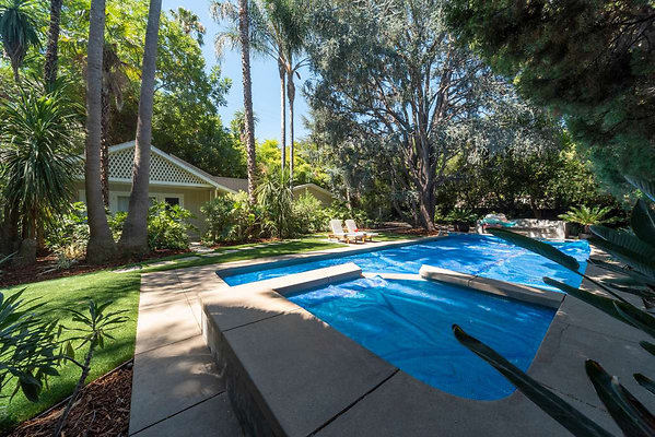 12869 pool 8
