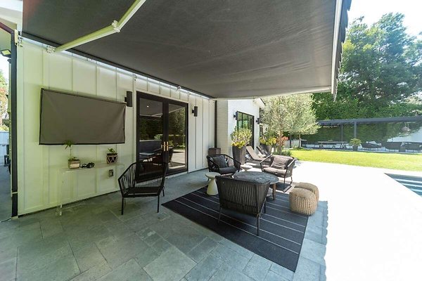 13860 patio 12