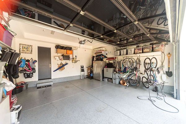 13860 garage 3